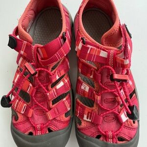 KEEN Newport H2 Sandals Women's Coral Size 5 Water Shoes Hiking Cinch Close
